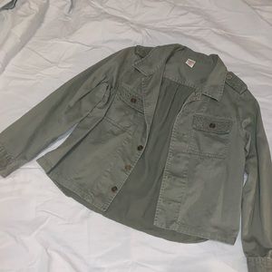 army green jacket//coat